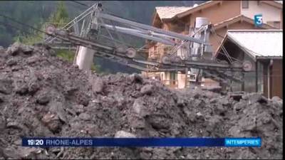 Lanslevillard-Val Cenis ( Savoie) : de gros dgts provoqus par un glissement de terrain , lors d'un orage