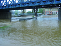Crue du Garon du 2 dcembre 2003 - inondation au niveau du pont de Grigny