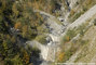 Torrent du Manival : vue aérienne des barrages en pierres maçonnées et en béton armé