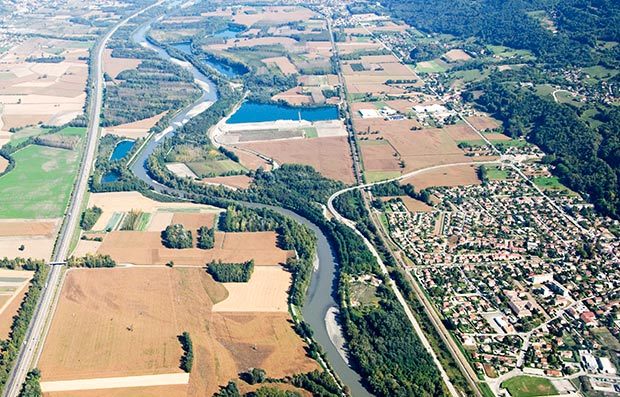 Risque dinondation en Rhne-Alpes : quel nouveau cadre daction pour sa gestion territoriale ?