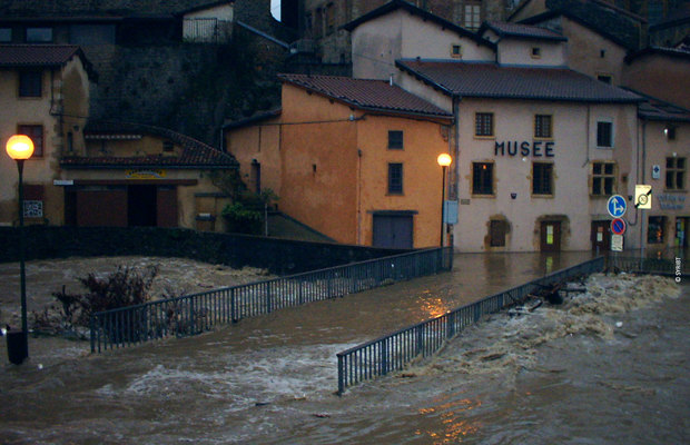 L'inondation de l'Arbresle les 1er et 2 novembre 2008 : la pire crue des 200 dernires annes