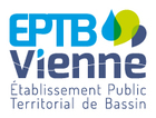 L'Etablissement Public Territorial du Bassin de la Vienne (EPTB Vienne) a pour objectif de faciliter,  lchelle du bassin de la Vienne, laction des collectivits et plus globalement des acteurs de leau, dans la mise en uvre de la gestion de leau.  ce titre, il assure un rle gnral de coordination, danimation, dinformation et de conseil dans ses domaines et son primtre de comptence. Il est en particulier charg de la mise en uvre des SAGE du bassin de la Vienne, de lanimation dun PAPI et est coordonnateur ou partenaire de plusieurs contrats territoriaux. Depuis 2018, ltablissement met en uvre une stratgie dadaptation au drglement climatique.

Le PAPI Vienne-Clain regroupe 37 actions pour un montant total de 6,4 M sur un primtre hydrographique cohrent de 5 400 km (= 246 communes). Parmi les actions inscrites, plusieurs concernent la culture du risque sur le territoire, et notamment :
- Limplantation de repres de crue
- La mise en place de panneaux pdagogiques
- La ralisation dune exposition itinrante sur les inondations passes

Ces trois missions seront confies au stagiaire.