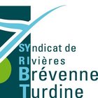 A la suite d'un changement professionnel, le SYRIBT (Syndicat de Rivires Brvenne-Turdine) lance un recrutement pour le poste de direction,  compter du mois de janvier 2025 (date indicative,  adapter selon disponibilit).

Le bassin versant Brvenne-Turdine est situ au nord-ouest de Lyon et couvre 440 km, 160 km de cours deau, 43 communes.  Le SYRIBT, syndicat mixte cr en 2006 et en charge de la GEMAPI depuis 2018, est engag dans diffrentes procdures contractuelles : Contrat de bassin, PTGE (en cours d'laboration), PAPI.       
Ce syndicat est reconnu pour son dynamisme et a ralis de nombreuses oprations, dont certaines d'envergure : construction de 2 barrages crteurs de crue, restauration cologique de la Turdine dans la ZA Tarare ouest, restauration cologique de la Brvenne  la Giraudire, suppression du seuil Sapon, etc.          
Les lus du SYRIBT sont impliqus et dynamiques, et les relations avec les acteurs locaux (EPCI, communes, partenaires techniques, associations, etc.) sont bien tablies et constructives.

Le syndicat de rivires Brvenne-Turdine est une structure de 6 personnes : 1 directeur.rice, 1 assistante administrative, 1 technicien de rivire, 1 charge de mission 'gestion des inondations', 1 charge de mission 'gestion quantitative', 1 charg d'oprations 'restauration de cours d'eau'. Des stagiaires viennent en outre rgulirement renforcer l'quipe. Une quipe rivire, lie au SYRIBT par un march d'insertion, met en uvre les travaux d'entretien et restauration des berges ainsi que les petits travaux de restauration de la continuit cologique.

Le poste est bas  l'Arbresle, au sein des locaux neufs de la Communaut de Communes du Pays de l'Arbresle, ce qui offre une infrastructure de haut niveau  l'quipe.