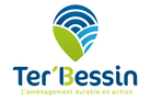 TER'BESSIN, syndicat mixte cr en 2003, regroupe les 3 EPCI du territoire (Seulles Terre et Mer, Bayeux Intercom et Isigny Omaha Intercom) et exerce pour leur compte des comptences transfres et des missions mutualises, dans les domaines de l'urbanisme, de l'amnagement durable du territoire et de la transition cologique. Le syndicat mixte porte actuellement, le SCOT du Bessin en lien avec 3 PLU intercommunaux, un observatoire territorial du Bessin co-pilot avec l'agence d'urbanisme de Caen Normandie Mtropole (AUCAME), le PCAET du Bessin (socle de 94 actions  horizon 2030), un service commun d'instruction des autorisations d'urbanisme ADS mutualis  l'chelle des 123 communes du territoire. En 2021, le syndicat mixte  crer un service GEMAPI mutualis  l'chelle du Bessin pour accueillir le transfert de comptence des 3 EPCI membres. Le transfert de comptence a t arrt par la prfecture en janvier 2022.

Au sein du ple GEMAPI du syndicat mixte, sous l'autorit du chef de service et du Directeur Gnral des Services de Ter' Bessin, et en articulation avec les missions du syndicat mixte dans l'amnagement durable du territoire, vous devrez :

- Participer  lorganisation du service GEMAPI et  lexercice de la comptence sur le territoire en facilitant le rapprochement entre les collectivits et la solidarit des territoires ;

- Participer  la transversalit des savoirs et des comptences, assurer la passation des donnes et contacts utiles au sein du ple GEMAPI et avec les autres services ;

- Assurer le suivi technique, administratif et financier des programmes d'tudes et de travaux pour l'autorisation des systmes d'endiguement ;

- Construire les mthodologies et procdures pour le suivi, l'entretien et la maintenance des ouvrages mis  disposition ;

- Assurer l'assistance technique et le conseil aux collectivits et leurs lus dans le suivi des ouvrages comme dans la gestion des situations de crise ;

- Apporter une expertise de terrain concrte et oprationnelle sur la surveillance et la gestion des ouvrages littoraux ;

- Assurer une veille sur les volutions rglementaires et techniques de la prvention des risques inondations et la protection des biens et des personnes ;

- Contribuer  la rdaction des marchs publics, aux demandes de subventions,  l'laboration des budgets dans une logique de programmation pluriannuelle des investissements ;

- Mettre  jour les bases de donnes cartographiques, cration de couches SIG et renseignement de fiches retours terrains pour le suivi des ouvrages ;

- Animer des actions de communication et de sensibilisation sur les responsabilits et les diffrents champs de comptences portant sur les systmes d'endiguements autoriss, et plus gnralement sur la dfense contre les inondations et contre la mer ;

- Etre sensible aux problmatiques et aux enjeux lis  l'rosion du trait de cte sur le territoire rgionale, comme  l'chelle nationale ;

- Disposer dune culture du risque et dune curiosit pour les solutions de repli stratgique et dadaptation du trait de cte ;

- Entretenir le lien avec les partenaires institutionnels et financiers (DDTM, DREAL, Conseil dpartementale, Conservatoire du littoral, ...) ainsi qu'avec les acteurs historiques du territoire (ASA, agriculteurs, chasseurs, conchyliculteurs, ...) ;

- Echanger et contribuer dans les rseaux d'expertises locaux et nationaux (ROL NP, France DIGUE, ...);


En qualit de charg de mission littoral, vos missions principales concerneront :

1. Le suivi des tudes en cours pour le diagnostic approfondi des ouvrages et la dfinition des 9 systmes d'endiguement et lobtention des arrts prfectoraux ;

2. Mise en uvre du programme de surveillance et d'entretien des systmes d'endiguement autoriss ;

3. Contribution  un programme damlioration du niveau de protection et de rduction des enjeux ;
 
4. Mise en uvre du programme de travaux d'amlioration du niveau de protection ;

5. Communiquer et sensibiliser la population sur la culture du risque et l'anticipation de la gestion de crise ;

6. Animer le territoire et la concertation avec les lus, les habitants, les professionnels et les usagers sur les diffrentes stratgies de gestion du trait de cte (lutte active, relocalisation, adaptation).