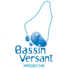 LEPTB Ardche est compos de 10 communauts de communes et une communaut dagglomration du bassin versant de lArdche. Il a comptence dans le domaine de la gestion globale et quilibre de leau, des milieux aquatiques et des espaces naturels.

Les services de lEPTB sont constitus dune quipe dune vingtaine dagents, environ 15 avec des fonctions techniques et 5 avec des fonctions administratives et financires. Selon les actions, tous les agents sont amens  travailler en collaboration, dans une logique fonctionnelle.

Ce poste est plac sous lautorit de la charge de mission  inondations .
Les principales missions suivantes lui seront confies :

Missions principales (90 % ETP) :
- Mise en uvre du programme de diagnostics et travaux de rduction de la vulnrabilit des btis ;
- Ralisation pour les collectivits de cartographies 'risques et enjeux' pour linformation prventive et la gestion de crise ;
- Appui des collectivits dans llaboration de leur Plan Communal de Sauvegarde (PCS) et l'information prventive ;
- Appui et participation  la mise en uvre de la sensibilisation au risque inondation et aux bons comportements.
 
Missions annexes (10 % ETP) :
- Appui  la capitalisation de donnes sur les crues ;
- Suivi de ltat des repres de crues et appui  la gestion de la plateforme nationale collaborative pour le bassin ;
- Appui  la charge de mission  inondations  pour le suivi du PAPI et de la SLGRI ;
- Appui  la charge de mission  inondations  pour la mise en uvre des oprations du PAPI portes par lEPTB ;
- Appui technique aux diffrents partenaires sur la thmatique  inondations .


Poste bas  Vog avec dplacements rguliers sur le territoire du bassin versant (permis B indispensable).
Temps complet : 39 h/semaine avec jours de RTT - CDD sur contrat de projet (dure de mission = 18 mois), ouvert aux fonctionnaires par voie de dtachement. Date limite de dpt des candidatures : 04/11/2024.