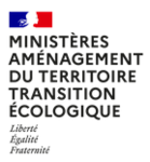 

Vous souhaitez accompagner les acteurs locaux vers des projets de territoire plus rsilients ? Vous avez une apptence pour la comprhension de l'volution du littoral ? Charg-e de mission des risques naturels, vous participerez  la prvention des risques naturels littoraux aux cts des services de l'tat et des collectivits  et  accompagnerez les partenaires scientifiques dans le cadre de l'observatoire des risques ctiers des Pays de la Loire.

Vos principales missions seront notamment :

- l'accompagnement et instruction des programmes d'action et de prvention des inondations  enjeux sur le littoral
- l'accompagnement des partenaires techniques pour l'apprhension des nouveaux rfrentiels lis au changement climatique (par exemple, la hausse du niveau marin)
- l'accompagnement de l'laboration des stratgies locales de gestion intgres du littoral, au ct des directions dpartementales des territoires et de la mer (DDTM)
- la participation et reprsentation du service dans des groupes de travail locaux ou nationaux
- le suivi de l'observatoire des risques ctiers en Pays de la Loire, anim par l'Universit de Nantes
- le suivi du Fond Barnier et des crdits budgtaires

Vous disposerez d'une autonomie pour organiser votre travail, dans le cadre des priorits fixes par votre responsable hirarchique, la cheffe de division risques naturels hydrauliques et sous-sols. Vous voluerez galement dans un collectif des charg-es de mission des risques naturels (3 agents dans la division) et pourrez travailler au quotidien avec les inspecteurs du contrle de la scurit des ouvrages hydrauliques, en charge notamment du suivi rglementaire de la scurit des systmes d'endiguement littoraux.

En plus des relations quotidiennes avec les autres agents de la division, vous changerez rgulirement avec  :

- les autres services de la DREAL et de l'tat (DDTM, DREAL de Bassin, Prfectures)
- avec les collectivits matres d'ouvrage des actions de prvention (communes, communauts de communes, syndicats mixtes)
- avec la direction gnrale de la prvention des risques du ministre de la Transition cologique
- avec les services territoriaux de Mto-France ;
- avec le contrleur budgtaire rgional (CBR) qui veille  la correcte programmation et excution de la loi de Finances par toutes les administrations dconcentres de l'tat
Profil recherch

Vous tes sensible aux problmatiques de prvention des risques naturels. Vous disposez idalement dj d'une exprience dans le domaine des risques, de l'hydrologie, de l'hydraulique, de la mtorologie ou la climatologie et de l'amnagement du territoire et l'urbanisme. Vous avez dj apprhend la thmatique de l'adaptation des territoires au changement climatique.
     
Ce poste requiert les capacits suivantes :

- capacits d'organisation, de rigueur, d'analyse, de synthse et de rdaction
- capacit  travailler en quipe et  animer des runions
- capacit  porter les positions de l'administration dans des contextes  sensibles 
- capacit de reprsentation du service et de la DREAL
     
Certaines des comptences pourront tre acquises au cours de la prise de poste, en lien avec le tuteur et le collectif de travail, et lors de la formation technique qui vous sera dlivre.

Rfrence : 2025-1849055
