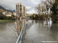 Inondation du quai Charpenay  La Tronche par la crue de l'Isre du 13/12/2023