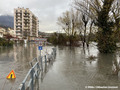 Inondation du quai Charpenay  La Tronche par la crue de l'Isre du 13/12/2023