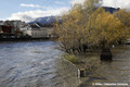 Crue de l'Isre du 13 dcembre 2023 - inondation de la piste cyclable quai Perrire