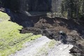 Glissement de terrain à Samoëns (74) - route emportée au niveau de la niche d'arrachement