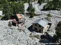 Crue du torrent des �tan�ons � la B�rarde - habitations engrav�es