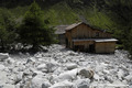 Crue du torrent des �tan�ons � la B�rarde - habitation engrav�e