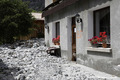 Crue du torrent des �tan�ons � la B�rarde - b�timent engrav� dans le centre du village