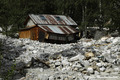 Crue du torrent des �tan�ons � la B�rarde - habitation engrav�e